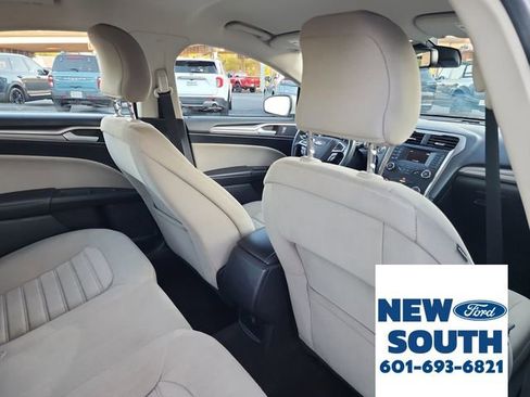 Used 2019 Ford Fusion S image 23