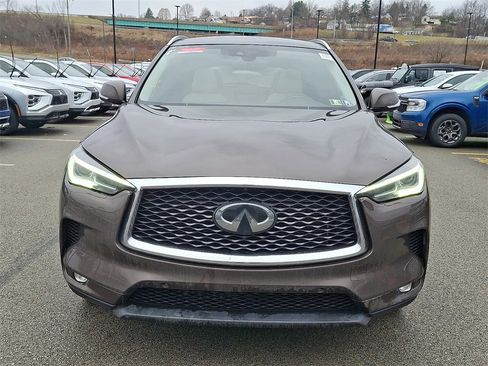Used 2019 INFINITI QX50 Essential w/ Premium Heat Package image 2