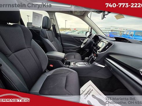 Used 2024 Subaru Forester Premium AWD/4WD image 30