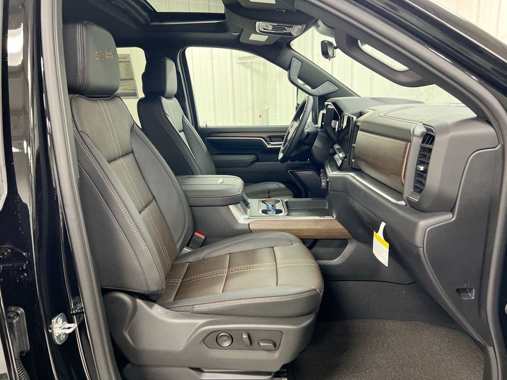 New 2026 Chevrolet Silverado 2500 High Country w/ High Country Premium Package AWD/4WD image 23