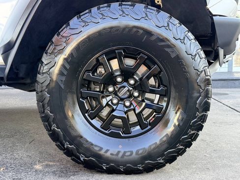 Used 2023 Ford Bronco Raptor AWD/4WD image 13