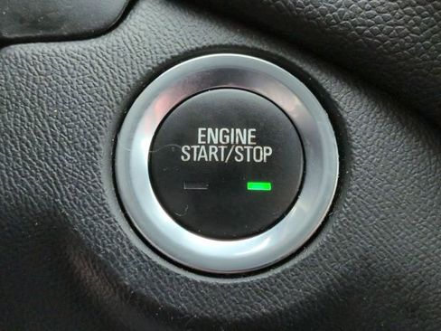 Used 2020 Chevrolet Equinox LT w/ LPO, Floor Liner Package image 20