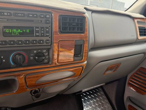 Used 1999 Ford F350 4x4 Crew Cab DRW Super Duty image 63