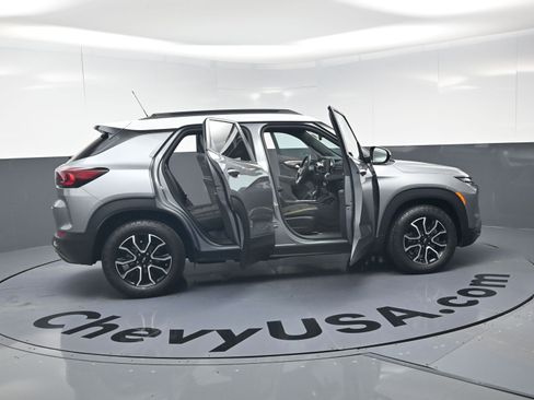 Used 2024 Chevrolet TrailBlazer ACTIV w/ Convenience Package image 21