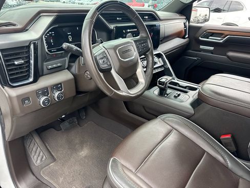 Used 2023 GMC Sierra 1500 Denali AWD/4WD image 18