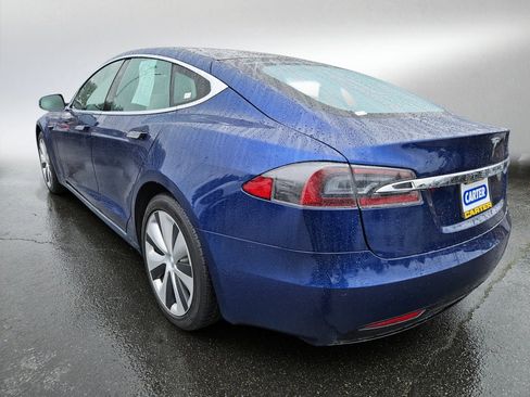 Used 2020 Tesla Model S Long Range Plus image 5