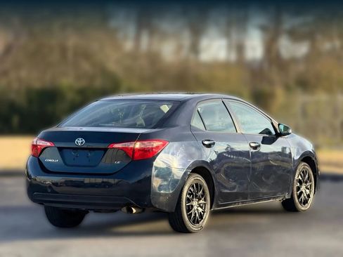 Used 2019 Toyota Corolla L image 9