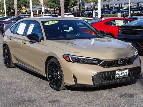 Used 2025 Honda Civic Sport image 3