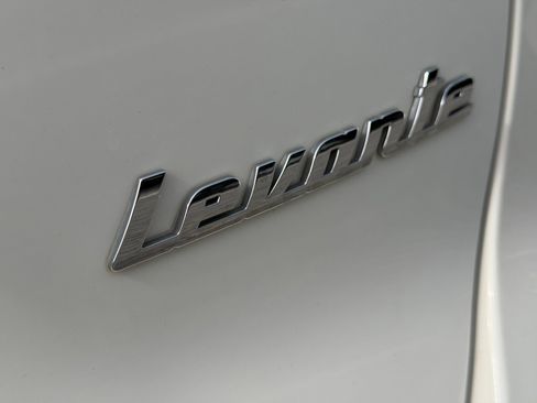 Used 2023 Maserati Levante Modena AWD/4WD image 16