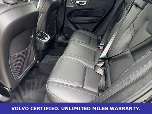 Certified 2023 Volvo XC60 B5 Ultimate AWD/4WD image 31