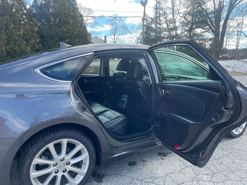 Used 2013 Toyota Avalon Limited image 22