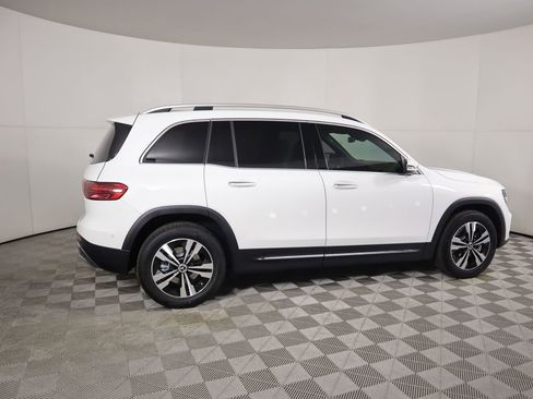 New 2026 Mercedes-Benz GLB 250 image 4