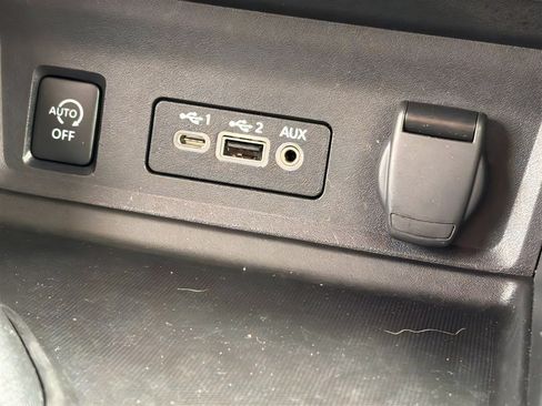 Used 2024 Nissan Sentra SV image 25