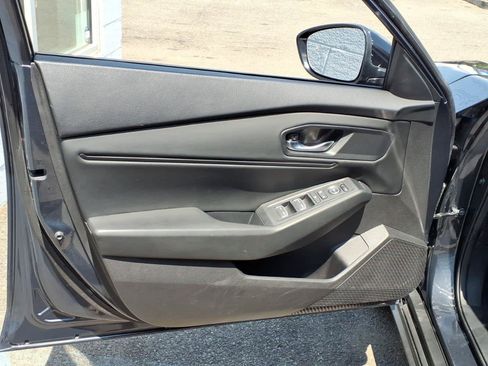 Used 2025 Honda Accord SE image 10