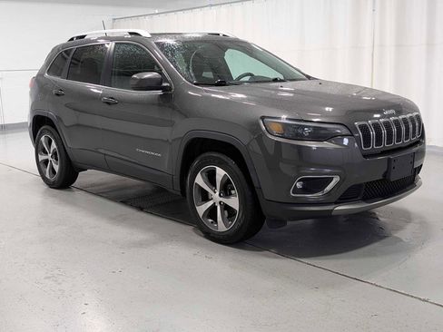 Used 2019 Jeep Cherokee Limited image 6