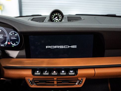 Used 2024 Porsche 911 GT3 RS RWD image 57