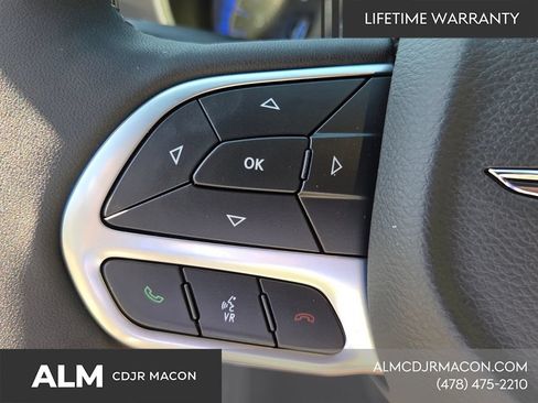 New 2026 Chrysler Pacifica Select FWD image 24