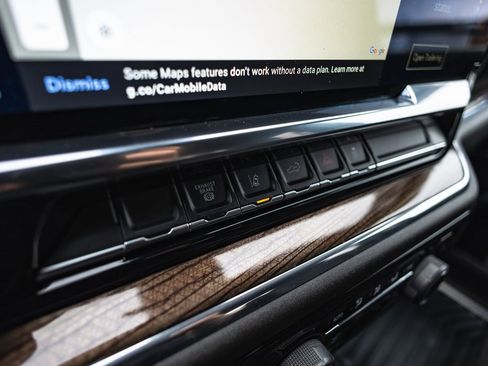 Used 2024 Chevrolet Silverado 3500 LT image 21