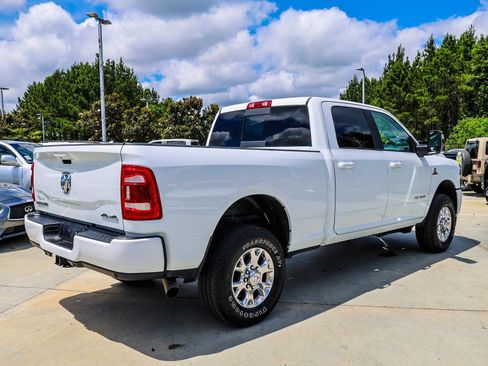 Used 2024 RAM 2500 Laramie AWD/4WD image 12