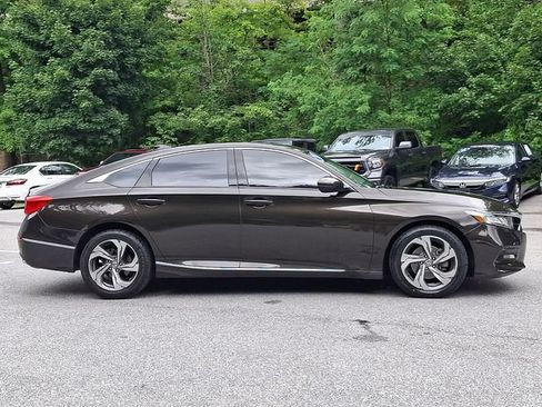 Used 2018 Honda Accord EX-L image 8