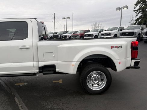 New 2026 Ford F450 Platinum w/ FX4 Off-Road Package image 15