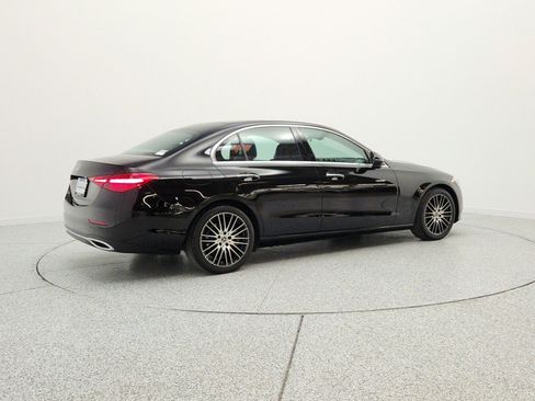 Used 2023 Mercedes-Benz C 300 Sedan image 5
