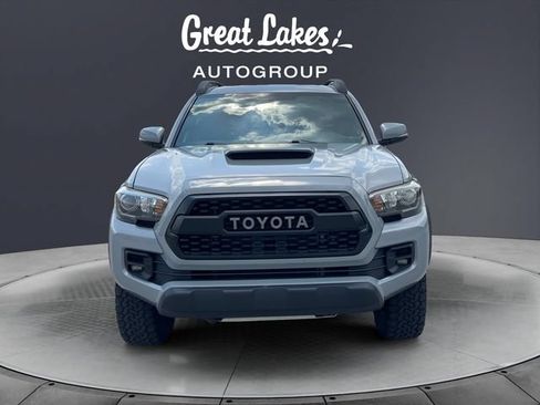 Used 2017 Toyota Tacoma TRD Pro AWD/4WD image 8