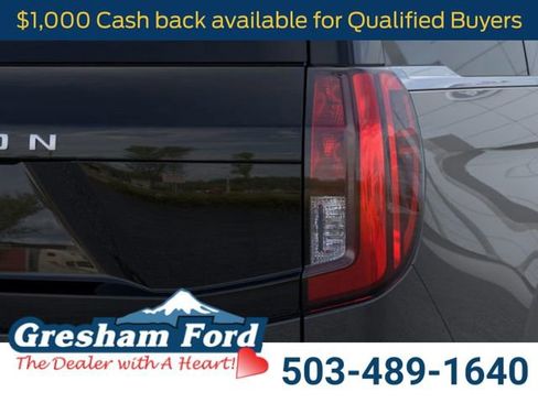 New 2025 Ford Expedition Active image 24