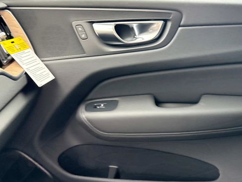 New 2026 Volvo XC60 B5 Plus w/ Climate Package image 20