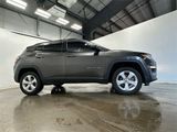 Used 2019 Jeep Compass Latitude w/ Cold Weather Group image 3