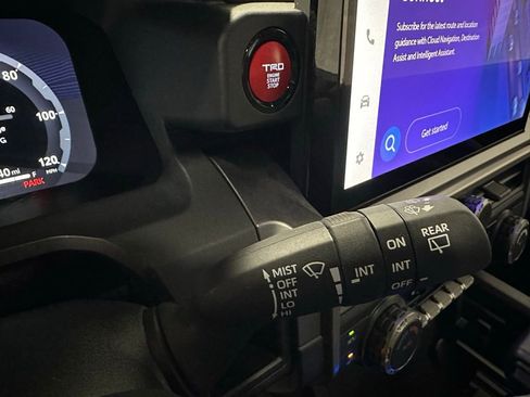 Used 2025 Toyota 4Runner TRD Off-Road Premium image 22