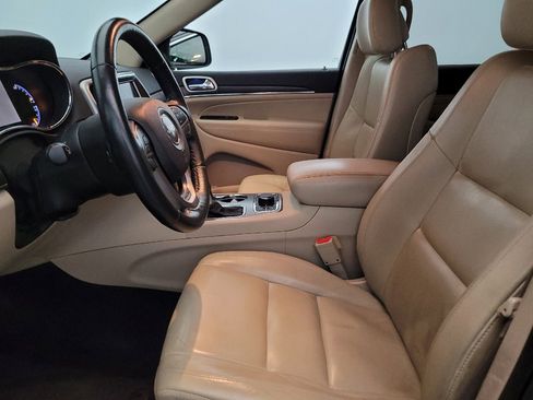 Used 2018 Jeep Grand Cherokee Limited AWD/4WD image 17