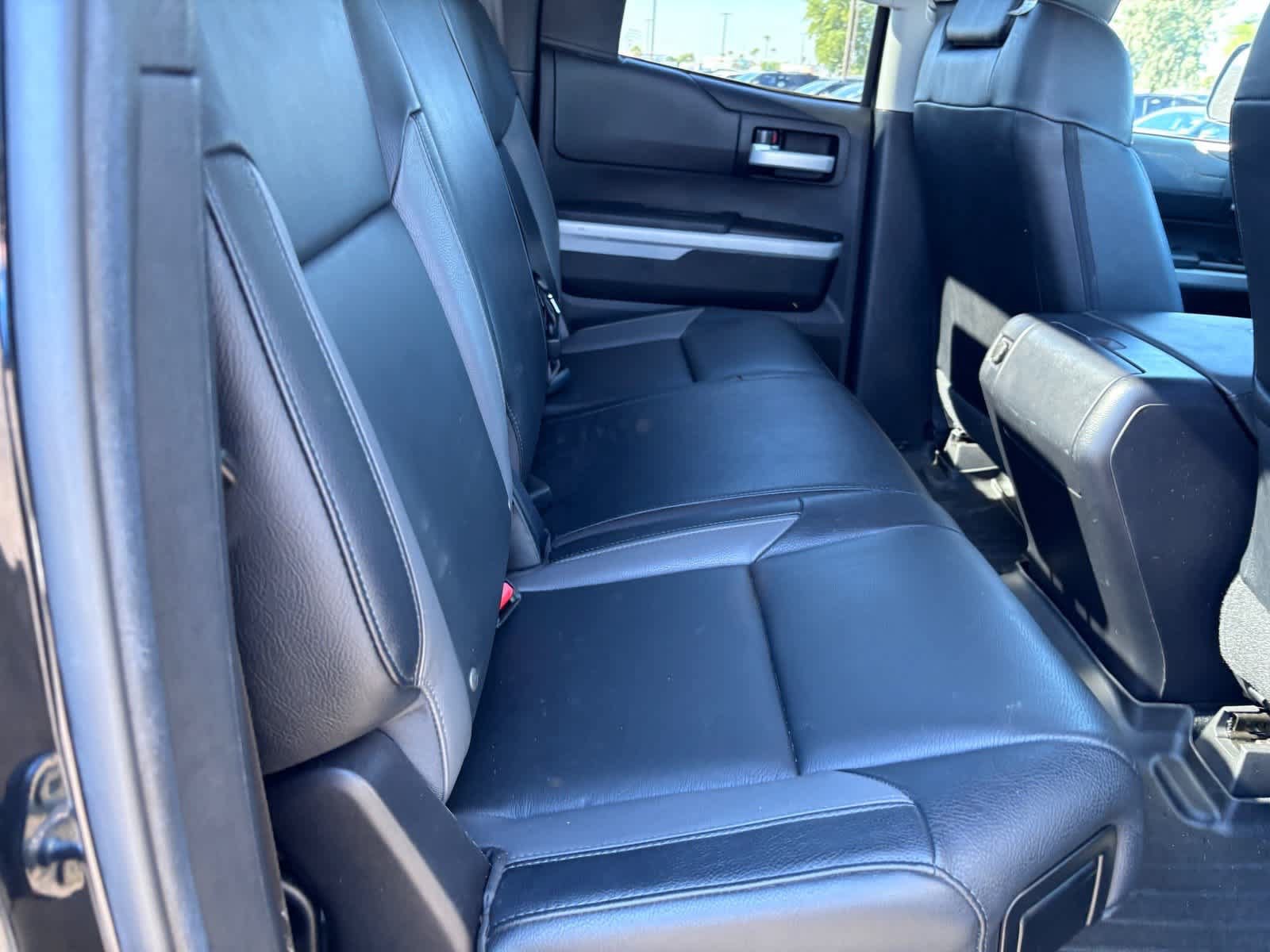 Used 2021 Toyota Tundra Limited w/ Limited Premium Package AWD/4WD image 13