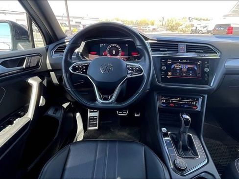 Used 2022 Volkswagen Tiguan SE R-Line AWD/4WD image 5