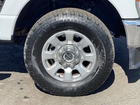 Used 2024 Ford F250 XLT image 9