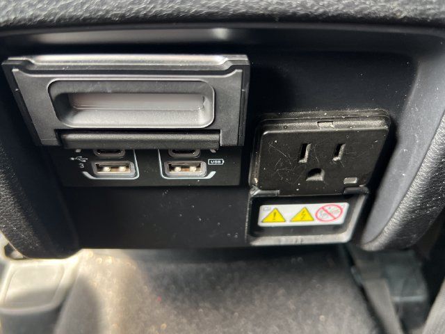 Used 2019 Jeep Cherokee Limited AWD/4WD image 33