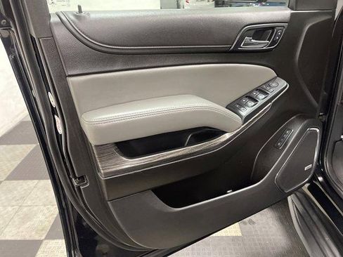 Used 2020 Chevrolet Suburban LT AWD/4WD image 8