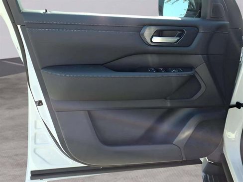 New 2026 Nissan Armada SV image 14