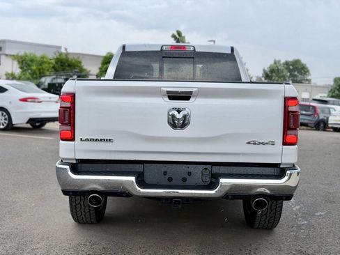 Used 2019 RAM 1500 Laramie AWD/4WD image 10