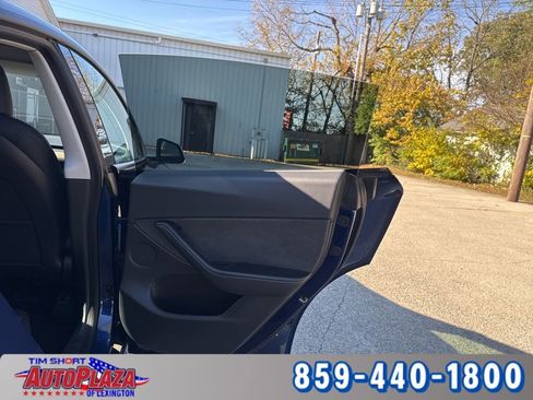 Used 2021 Tesla Model Y Long Range image 52