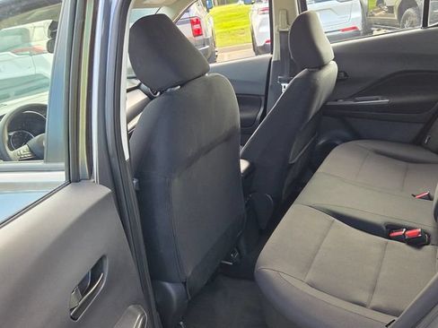 Used 2023 Nissan Kicks S FWD image 7