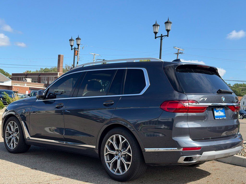 Used 2020 BMW X7 xDrive40i w/ Premium Package AWD/4WD image 3