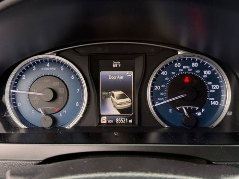 Used 2017 Toyota Camry LE image 20