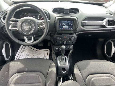 Certified 2021 Jeep Renegade Latitude w/ Convenience Group AWD/4WD image 13