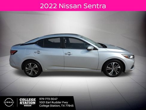 Used 2022 Nissan Sentra SV image 2