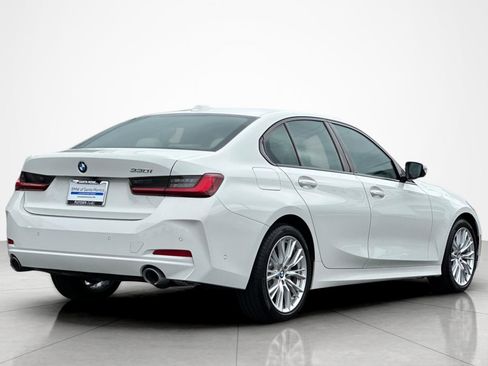 Used 2023 BMW 330i Sedan w/ Parking Assistance Package RWD image 5
