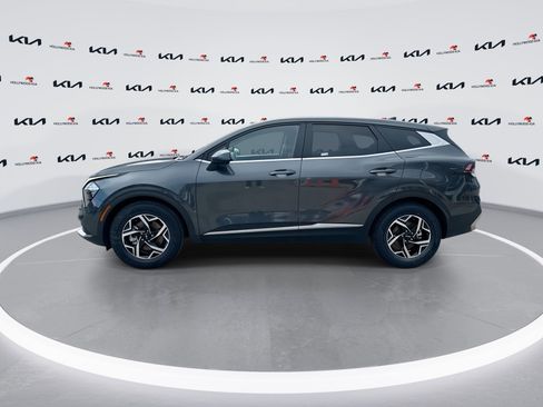 Used 2023 Kia Sportage LX FWD image 5