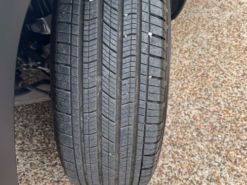 Used 2025 Jeep Grand Cherokee L Laredo w/ Luxury Tech Group I image 38