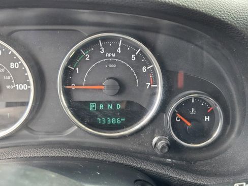 Used 2018 Jeep Wrangler Unlimited Sport w/ Connectivity Group image 14