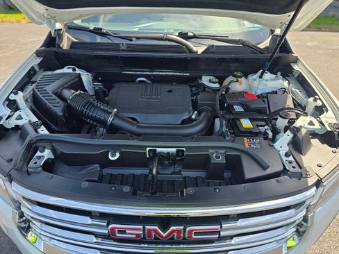 Used 2023 GMC Acadia SLE w/ Driver Convenience Package AWD/4WD image 27